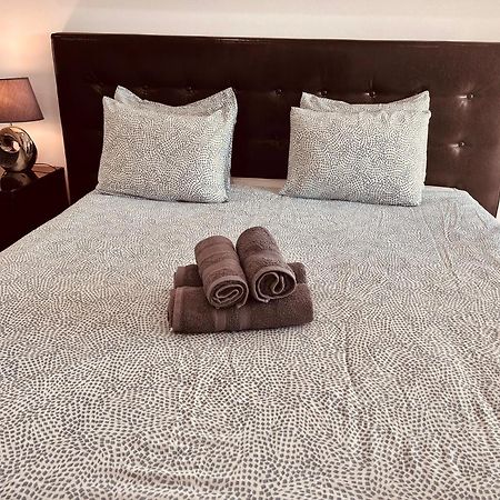 Central Lagos Apt With Marina Views Near Beaches المظهر الخارجي الصورة
