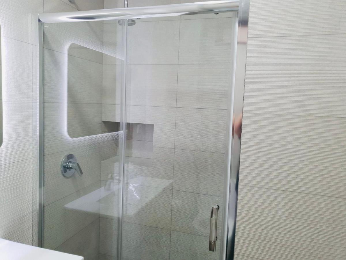 Central Lagos Apt With Marina Views Near Beaches المظهر الخارجي الصورة