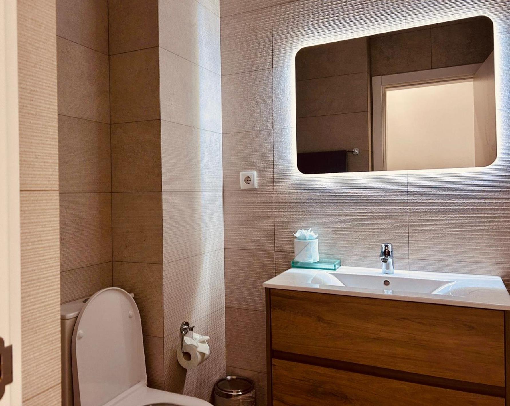 Central Lagos Apt With Marina Views Near Beaches المظهر الخارجي الصورة