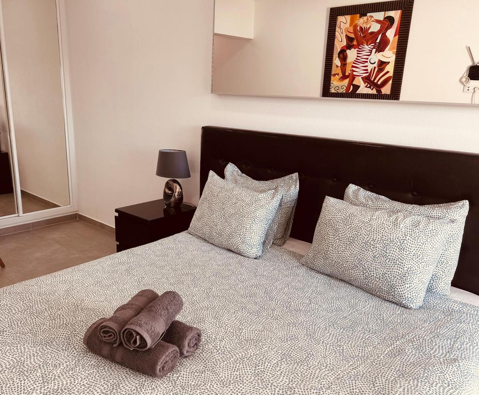 Central Lagos Apt With Marina Views Near Beaches المظهر الخارجي الصورة